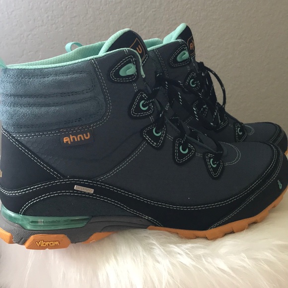 ahnu women's waterproof shoes